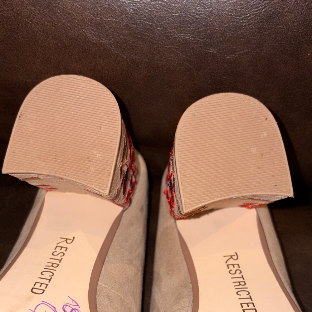 Restricted Floral Embroidered Heels - Picture 10 of 12